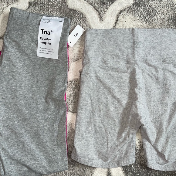 ❌SOLD❌ Tna - Picture 2 of 2